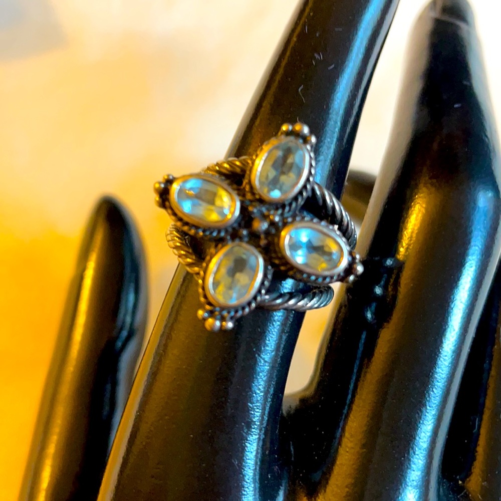 🌟 Ladies silver ring